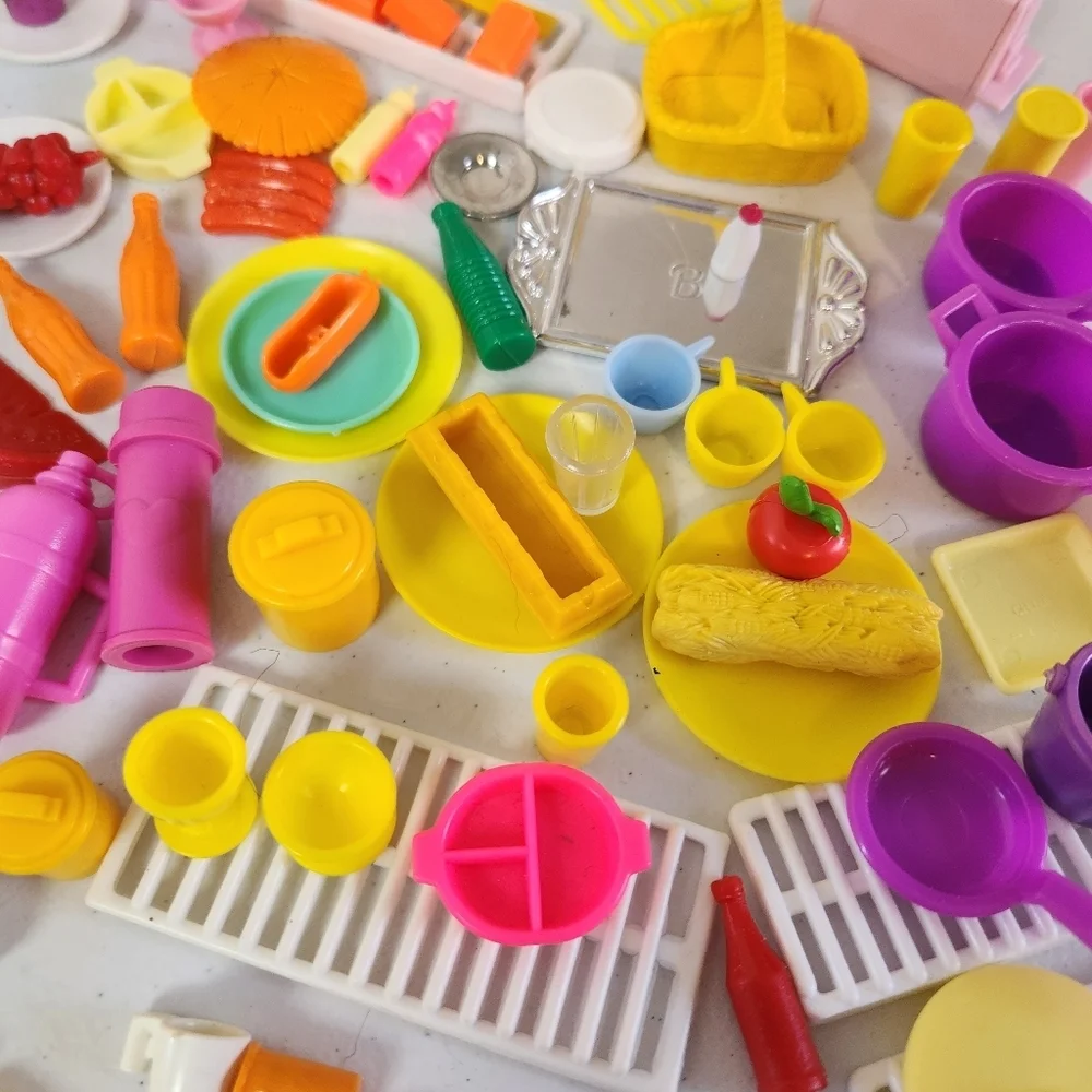 Vintage 1990s Barbie Doll House Kitchen Food Accessories Lot 90s Toaster Pots - Picture 9 of 11